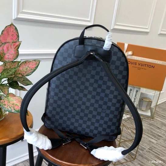 Vuitton Louis JOSH 0130